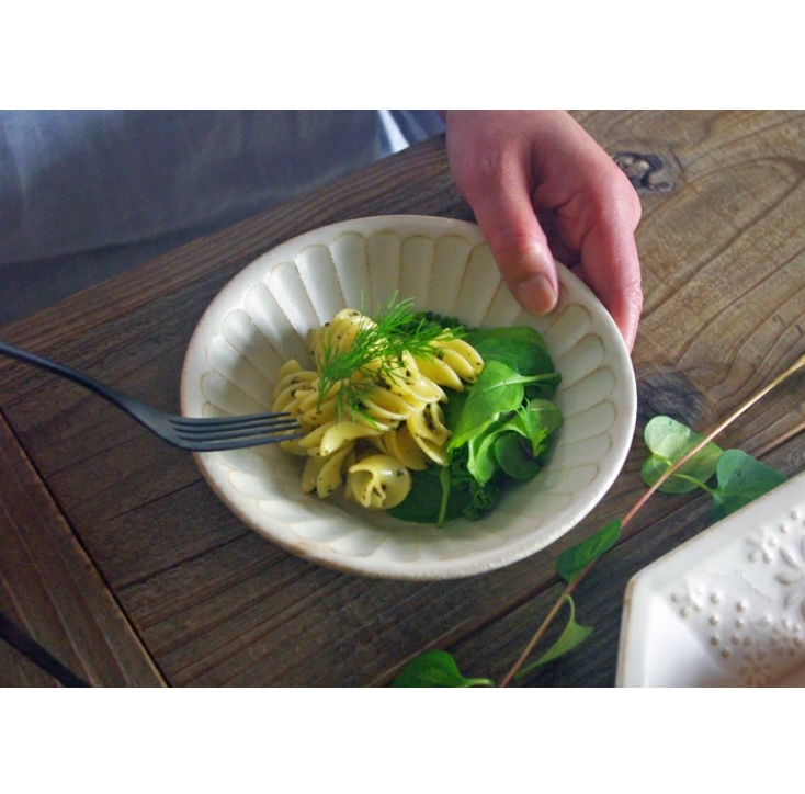 益子焼 kinari朝顔鉢（小）おしゃれ しのぎ 小鉢 
