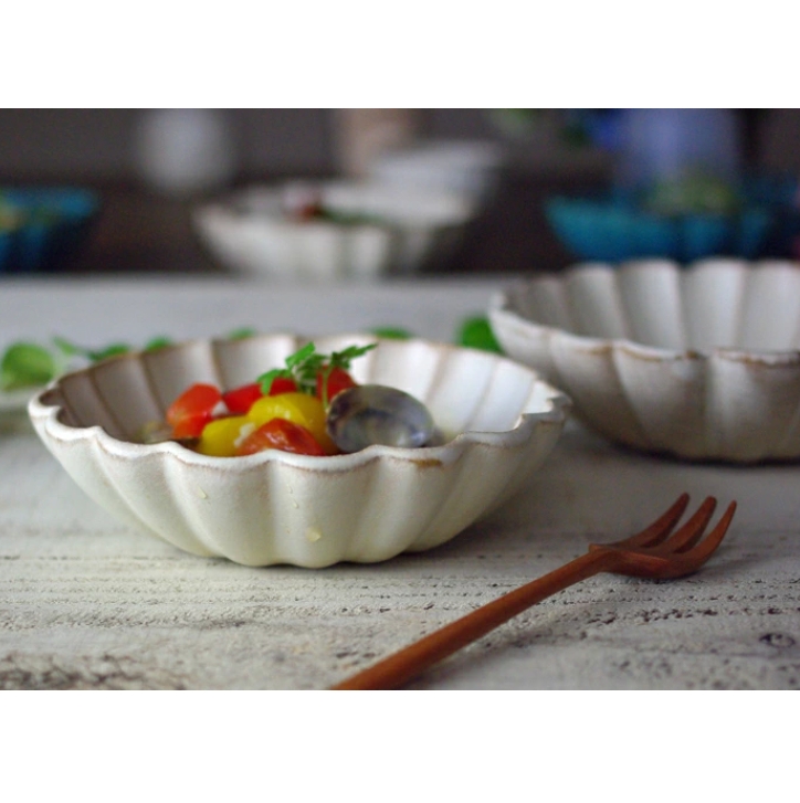 益子焼 kinari輪花小鉢  花形  わかさま陶芸 
