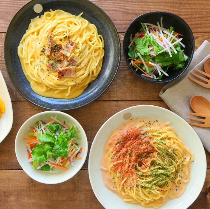 和食器 水玉 三角8寸大皿 (ドットモノトーンシリーズ)