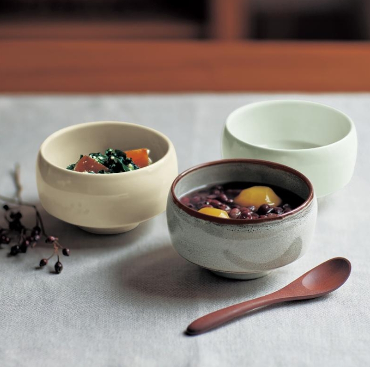 持ちやすい波佐見焼の小鉢　Haku碗[日本製] 