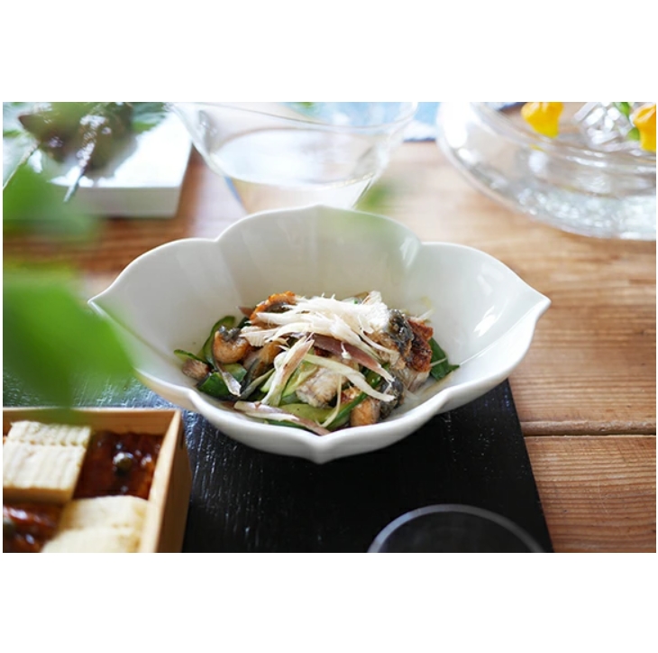 洸琳窯 白高麗花型木甲向付 有田焼