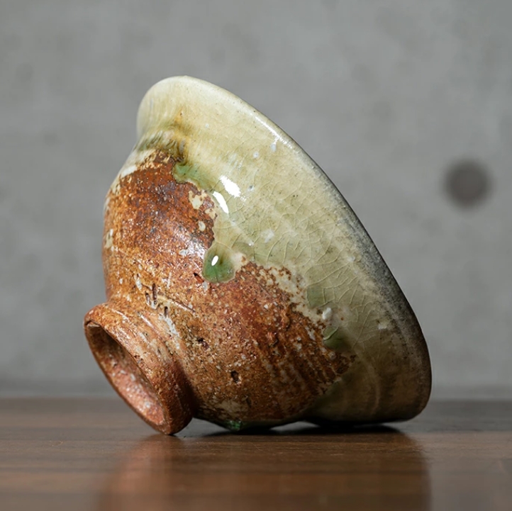 和食器 伊賀灰釉ご飯茶碗　作家「新学」