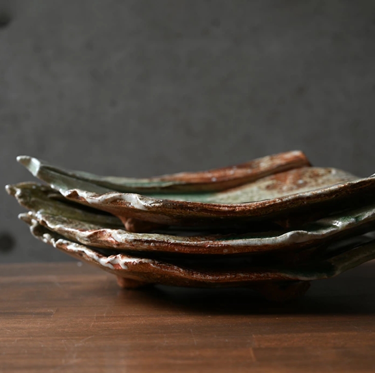 和食器　伊賀灰釉鎬変形長方皿（MA-273） 作家「新学」
