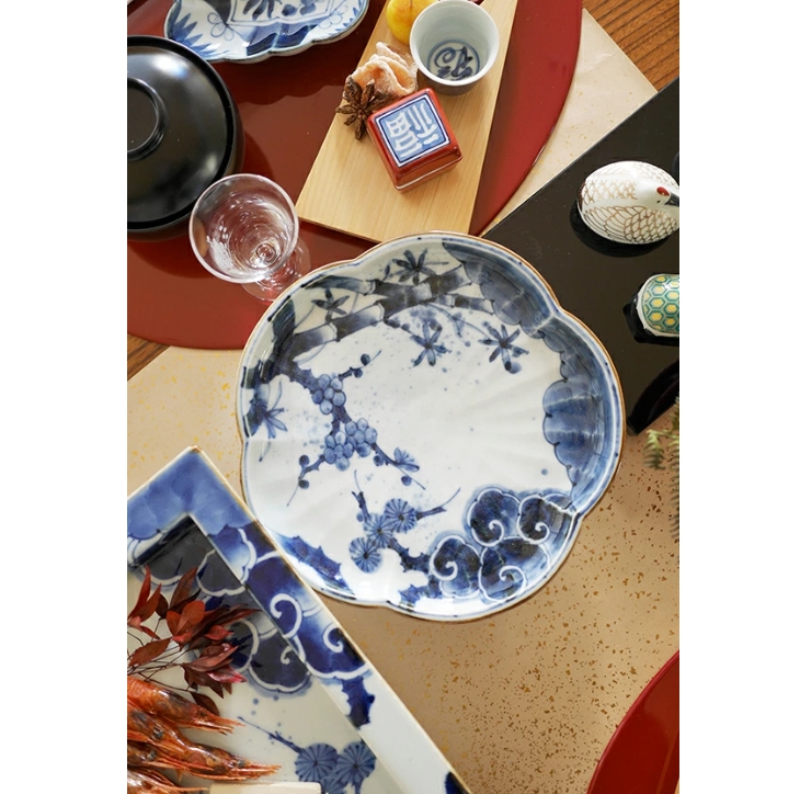 有田焼 福泉窯 有田染付けシリーズ 松竹梅 花型8寸皿