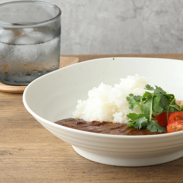 カレー皿 パスタ皿 (黒マット/白マット・梨地 ) EAST 
