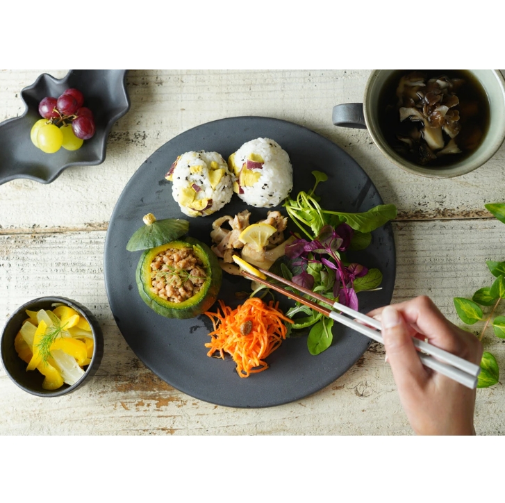 益子焼 フラットプレート（特大） ブロンズ黒マット わかさま陶芸 大皿