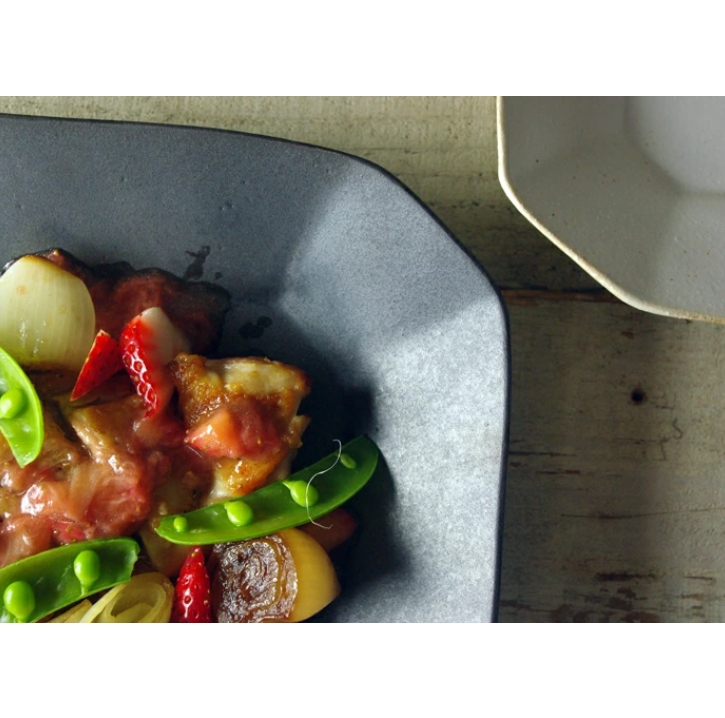 やさしい器 八角皿 (大) ブロンズ黒マット 益子焼