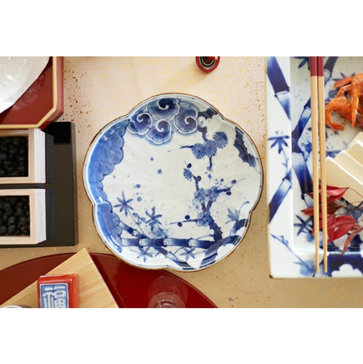 有田焼　福泉窯　有田染付けシリーズ　松竹梅　花型8寸皿
