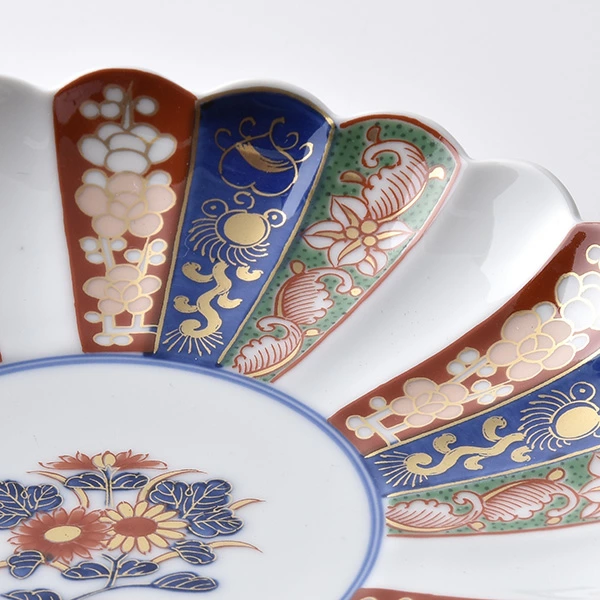 見込菊花紋 6号皿 19cm 林九郎窯 波佐見焼 古伊万里