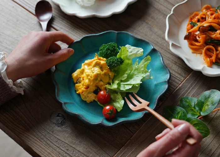 益子焼 ひまわりのお皿 シャビーターコイズ フリル リム皿 中皿