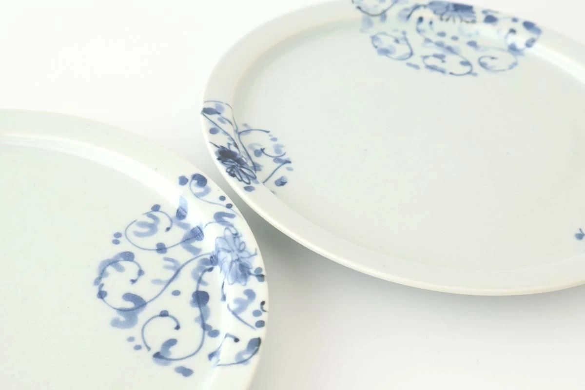 7寸天平平皿 菊絵 菊唐草 磁器 古藍花 有田焼 大皿 ワンプレート皿 染付