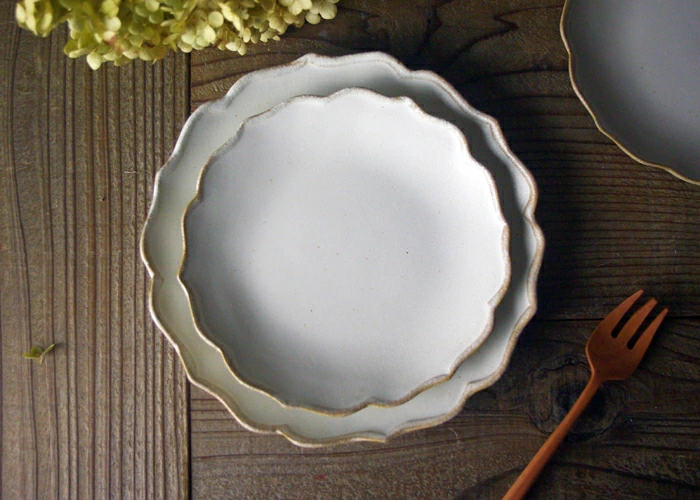 クレマチス（小） kinari 益子焼 わかさま陶芸