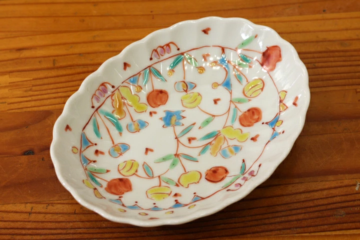 九谷焼 楕円菊小皿 花更紗/銀舟窯