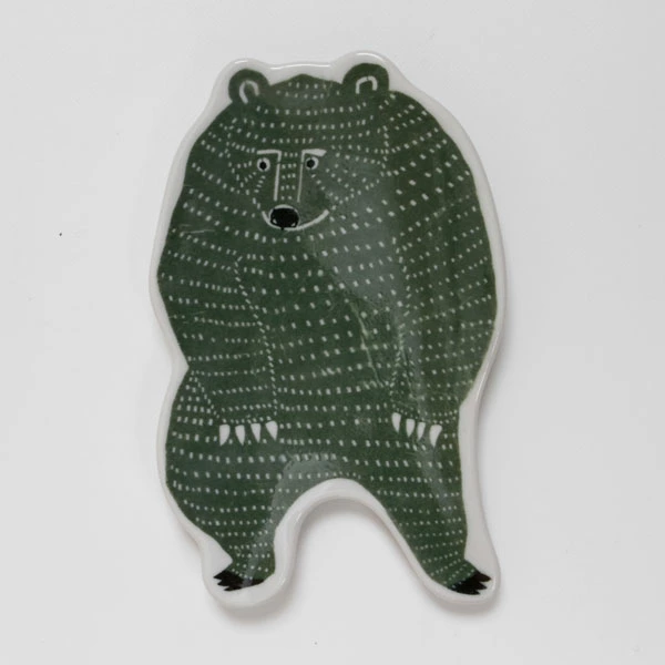 kata kata 印判手中皿「クマ」(緑)　ヨコ約9.8×タテ約15.8×高さ約1.5cm

