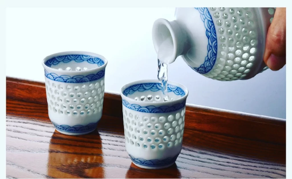 波佐見焼 丹心窯 筒盃.水晶青海波【5cm 60cc 60ml 酒器