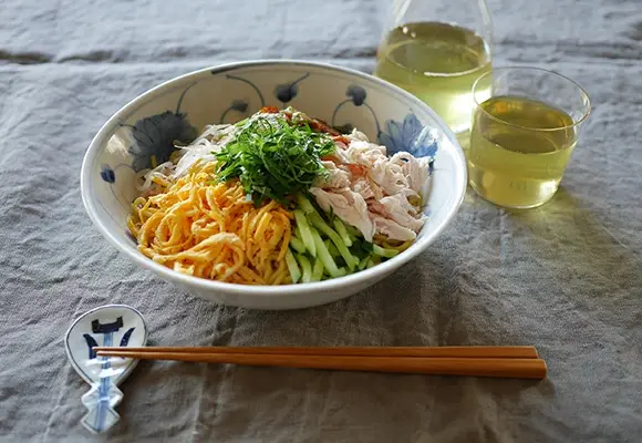 文吉窯　7寸浅鉢　山水 ＜和食器 / 九谷焼 / 文吉窯 / ボウル / 煮物鉢＞