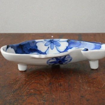 有田焼　濃花絵　魚型三つ足向付